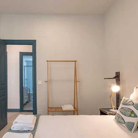 Kuia En El Centro De Al Lado Del Metro باراكالدو