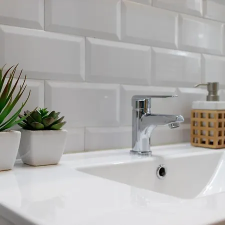 Apartament Kuia En El Centro De Al Lado Del Metro *