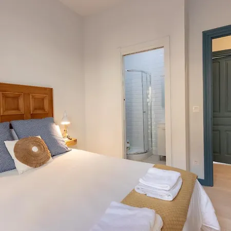 Kuia En El Centro De Al Lado Del Metro Apartament